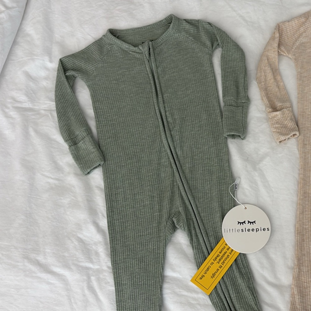 Little Sleepies Ribbed Zippy